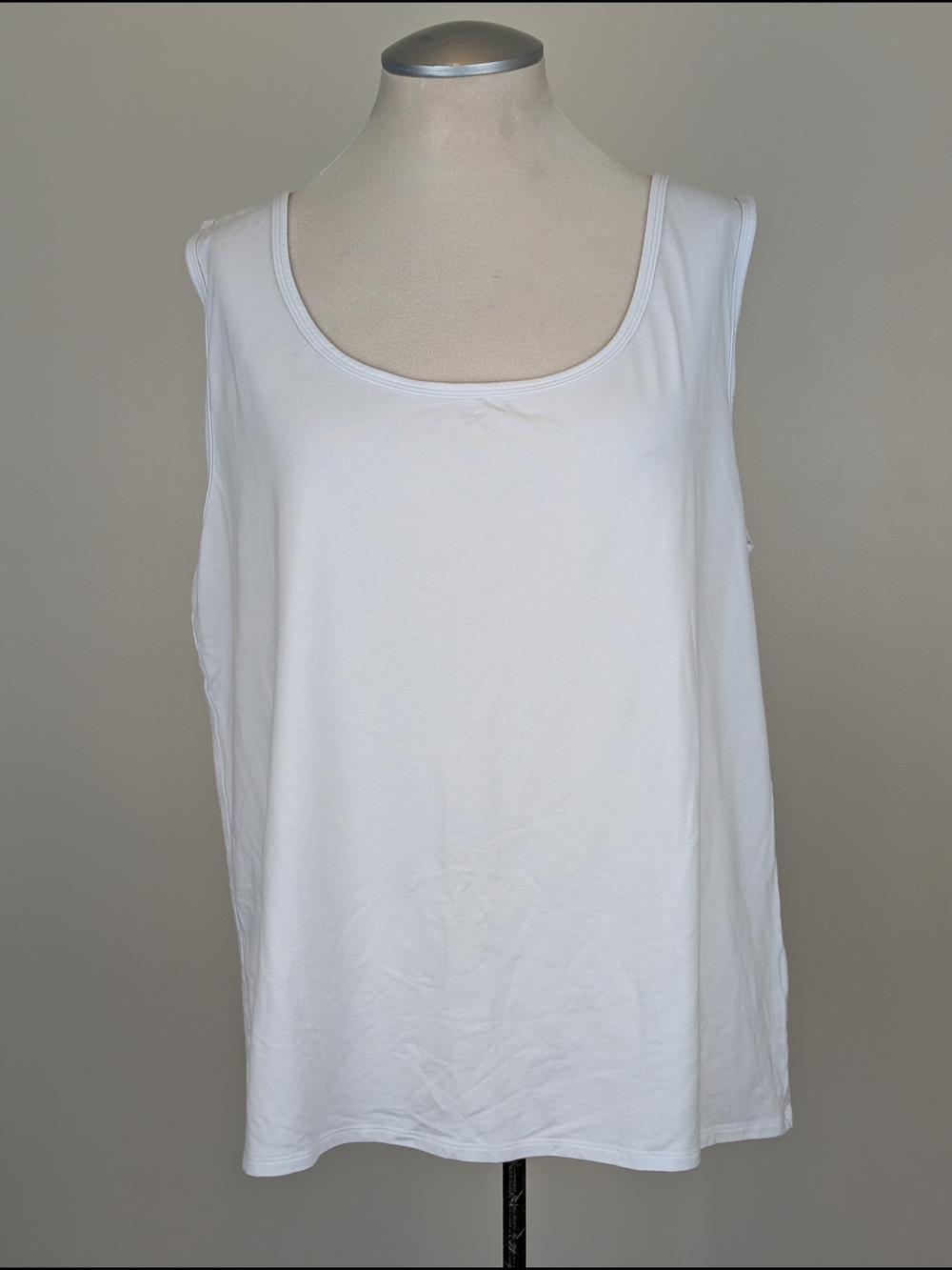 Smash + Tess Capsule Wardrobe Clean White Neutral Bamboo Scoop Neck Tank 4X